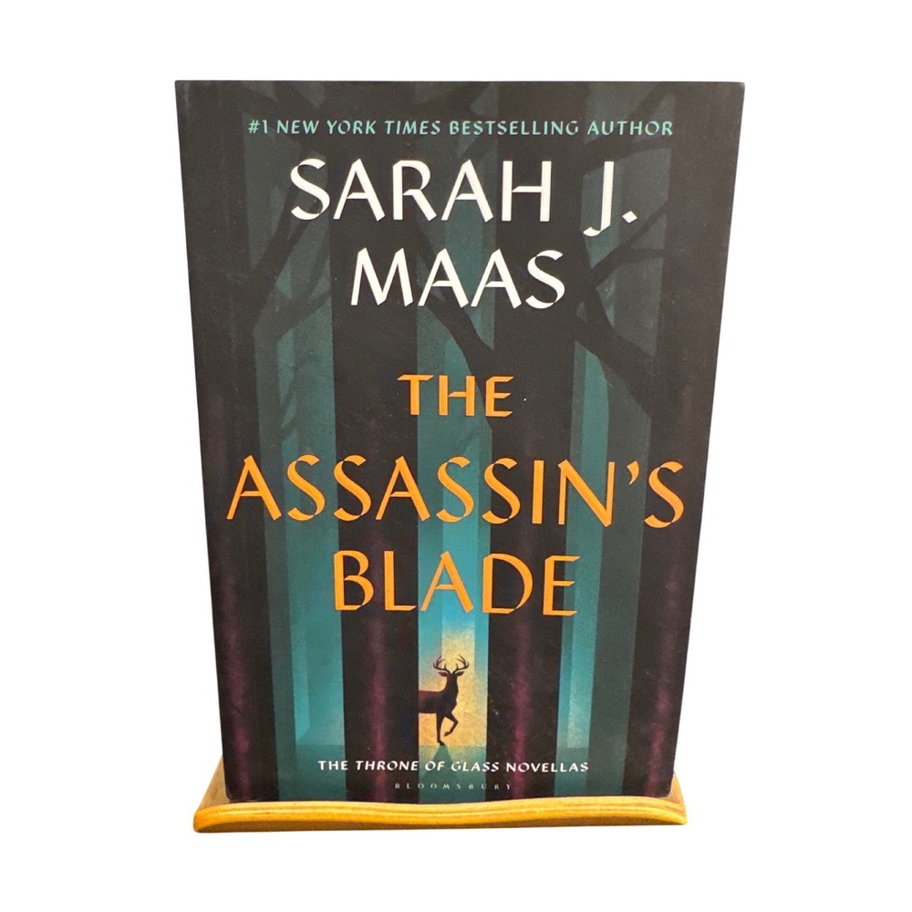 Sarah J Maas The Assassin's Blade Throne of Glass Novellas Paperback 2023